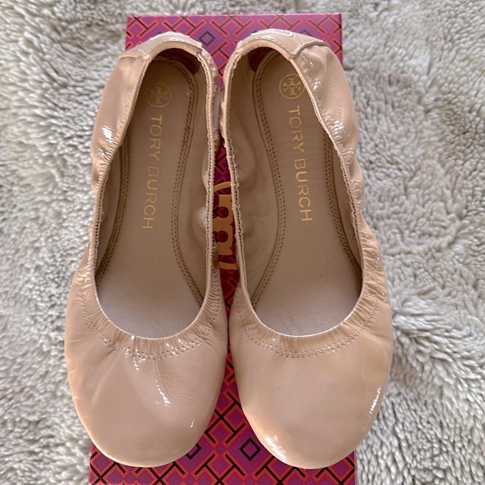 Tory Burch Eddie Ballet Flats; color: Sand; size 9 - Picture 2 of 4